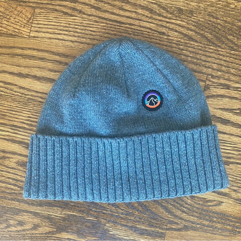Patagonia Men's Fitz Roy Icon Brodeo Beanie one size wool hat winter